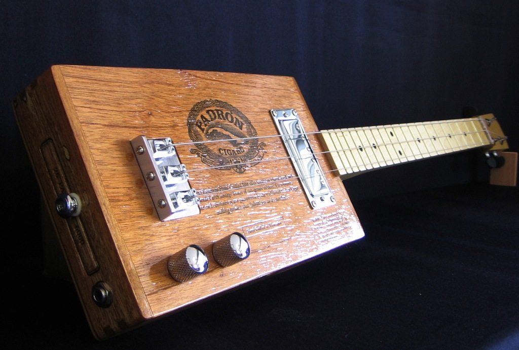 Padron 3000 Cigar Box Guitar