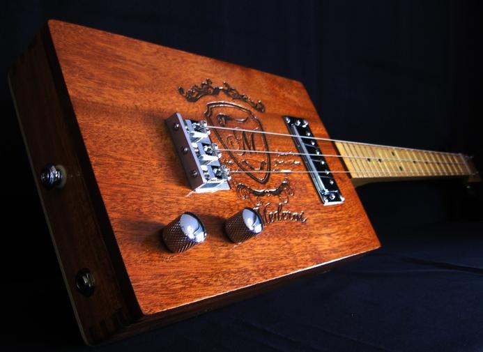 Mederos cigar box guitar 3-string